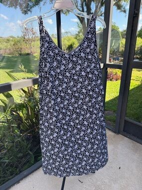 GAP Black Sleeveless V-Neck Floral Midi Dress